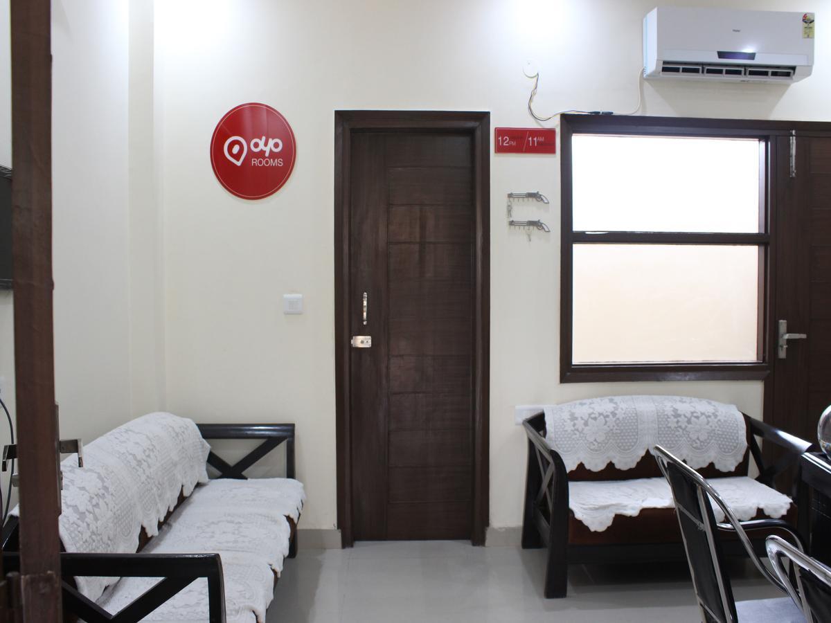Oyo 2384 Hotel Epic Inn Gurgaon Luaran gambar